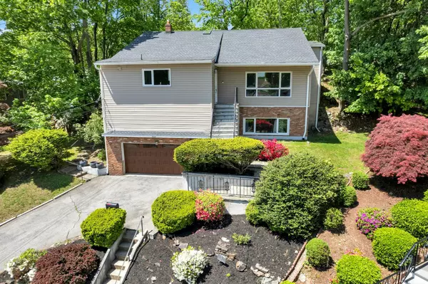 7 Woodbine TER, Dobbs Ferry, NY 10522