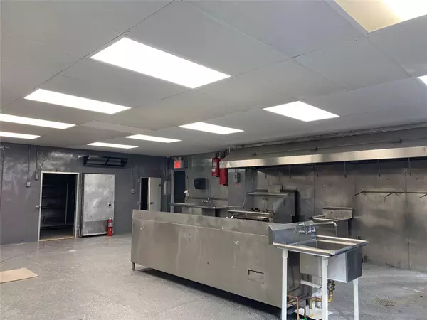 Flushing, NY 11358,43-20 193rd Street