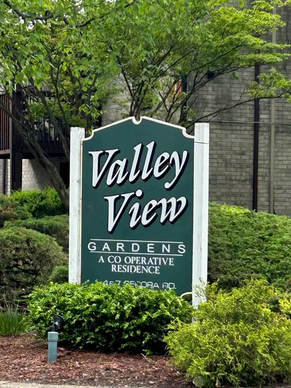 2 Secora RD #C20, Monsey, NY 10952