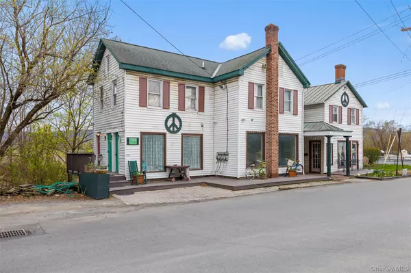 New Paltz, NY 12561,1-3 Water Street