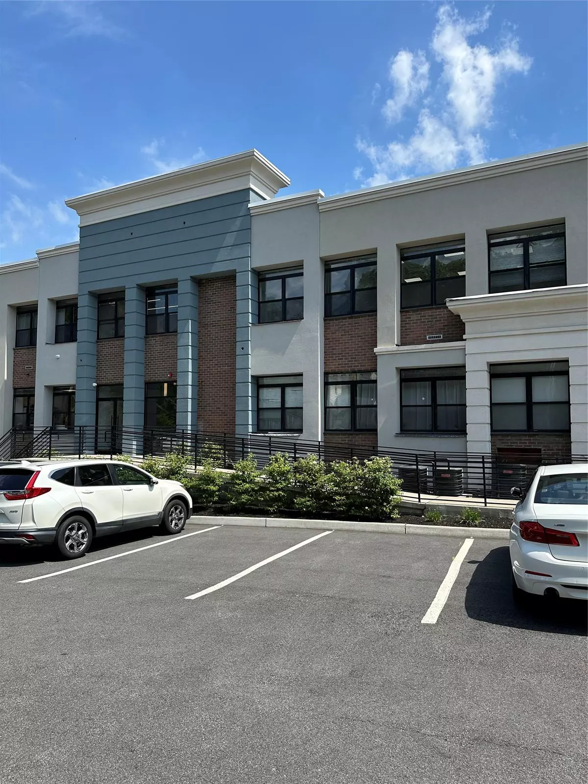 Suffern, NY 10901,233 Lafayette AVE #201-2