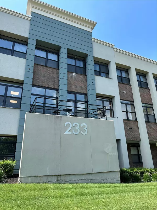 Suffern, NY 10901,233 Lafayette AVE #201-2