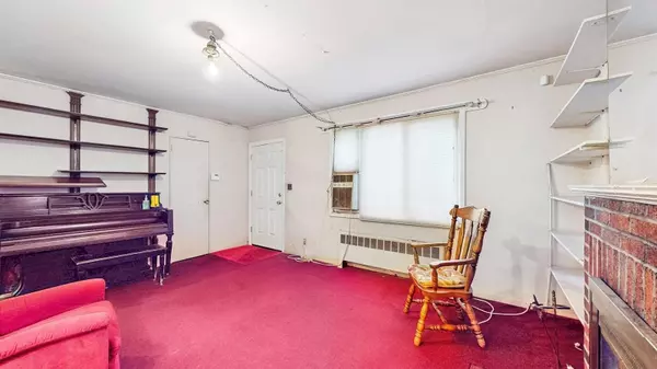 White Plains, NY 10607,42 Juniper Hill RD