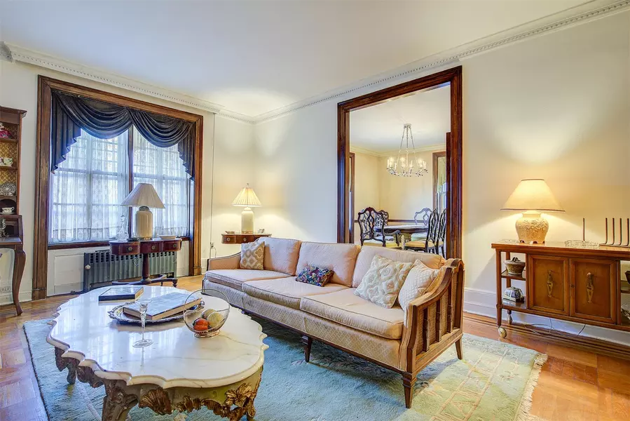 34-06 81st #42, Jackson Heights, NY 11372
