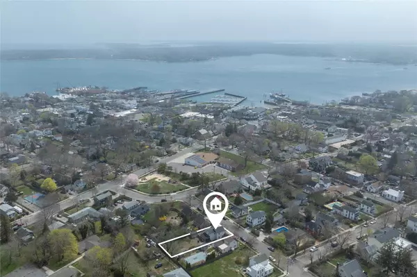 Greenport, NY 11944,416 West ST