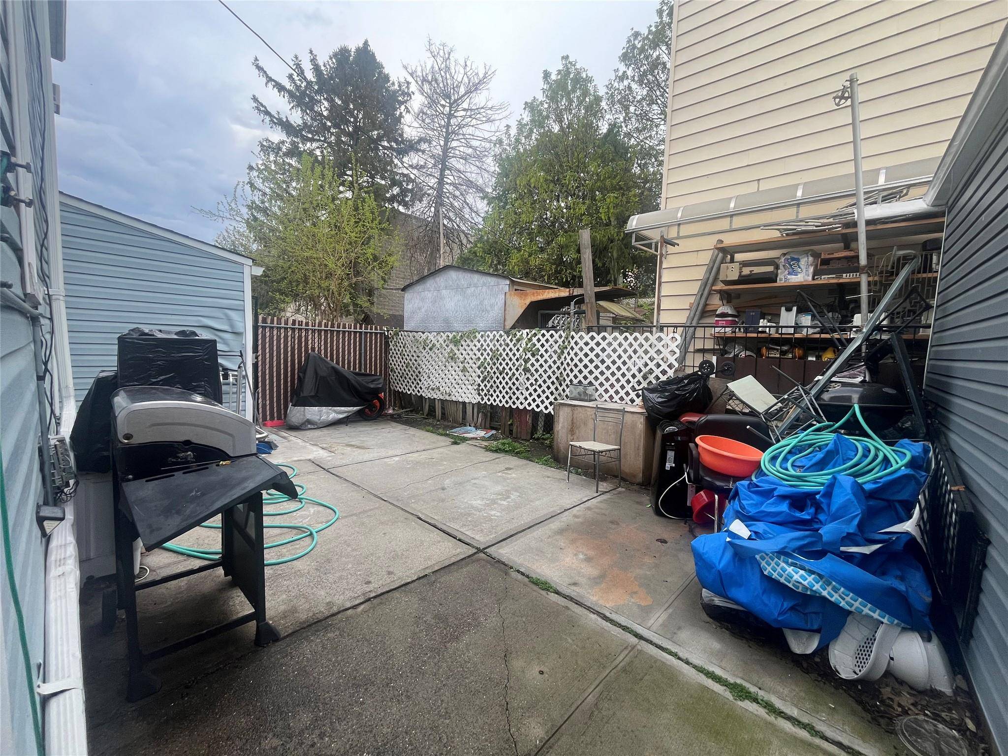 College Point, NY 11356,2045 121st ST