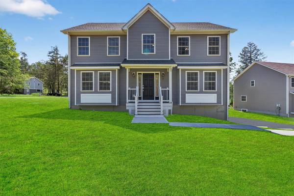 26 Plymouth LN, Rock Hill, NY 12775