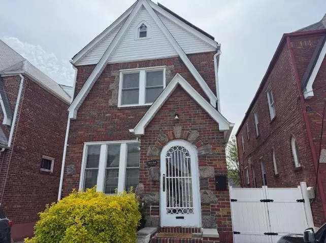 191-54 115th RD, Saint Albans, NY 11412