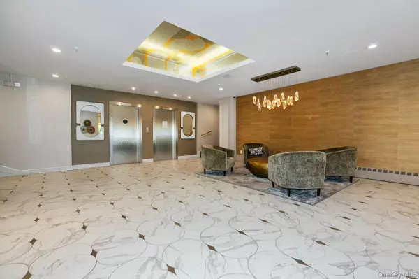 Great Neck Plaza, NY 11021,40 Stoner AVE #2F