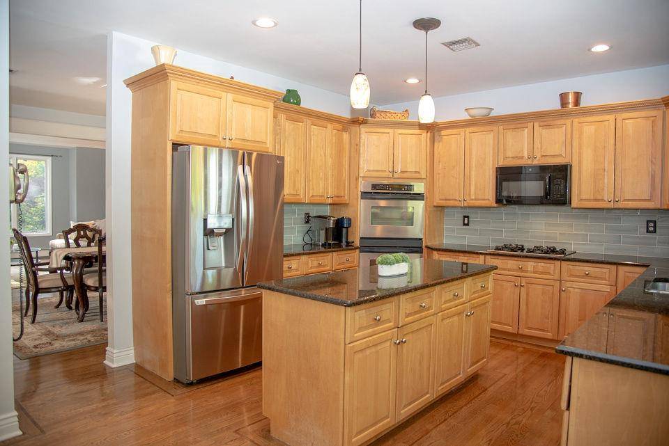 Pearl River, NY 10965,50 Noyes ST