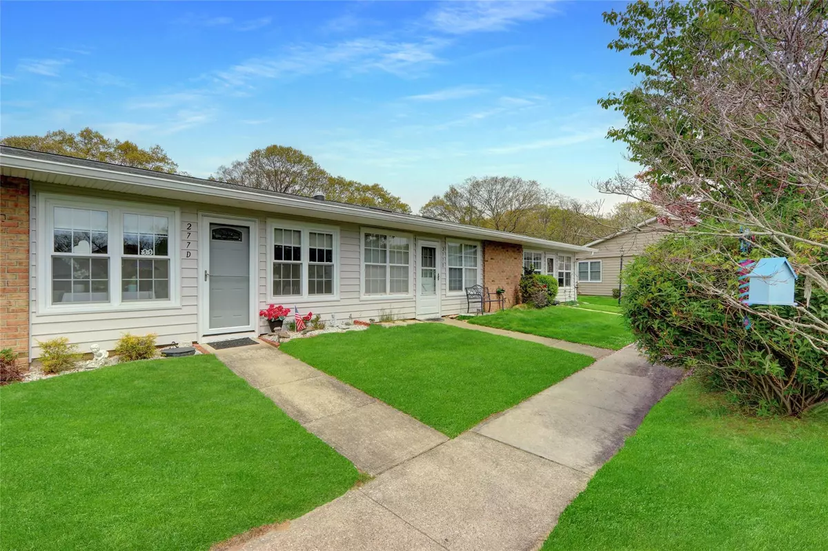 Ridge, NY 11961,277D Berwick ct