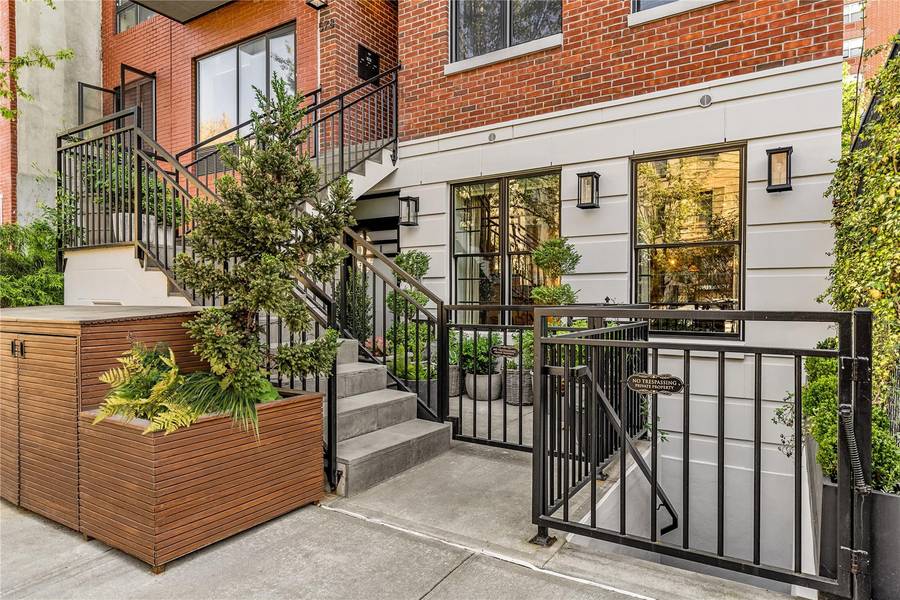 578 Sterling PL #1, Brooklyn, NY 11238