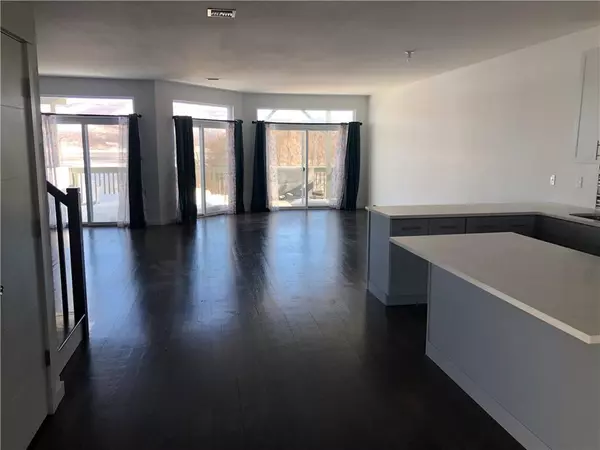 New Windsor, NY 12553,262 Tamerisk LN
