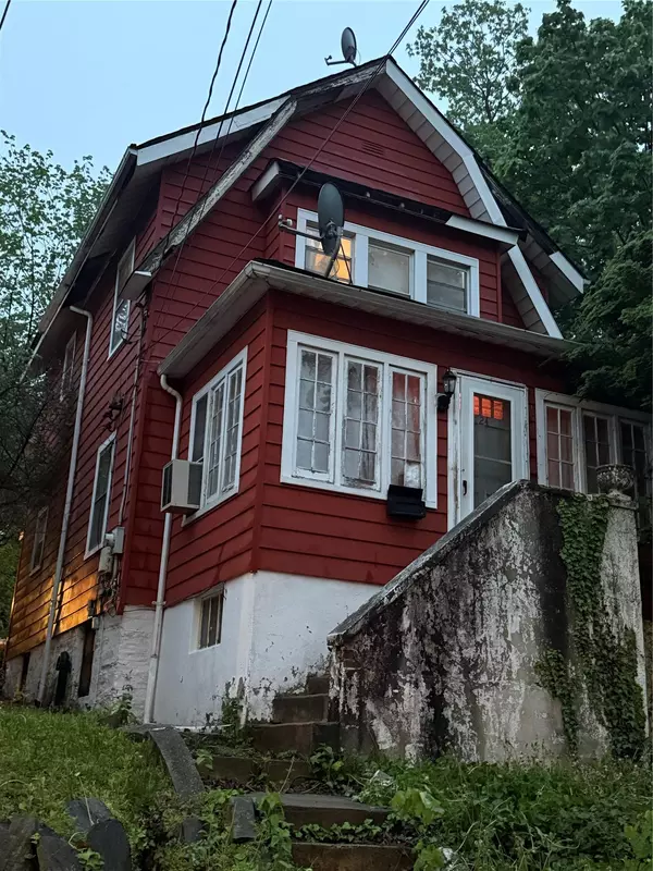 Mount Vernon, NY 10550,724 S 4th AVE