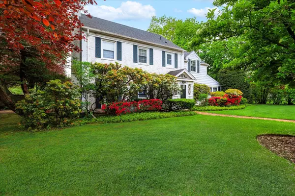 Rockville Centre, NY 11570,39 Searing ST