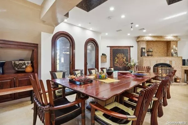 Woodmere, NY 11598,959 S End RD