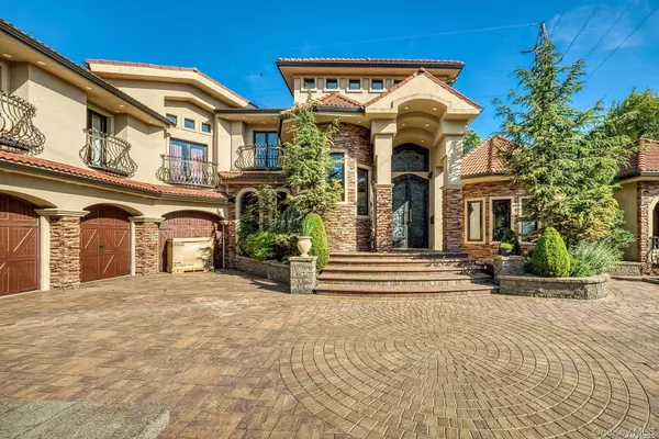 Woodmere, NY 11598,959 S End RD