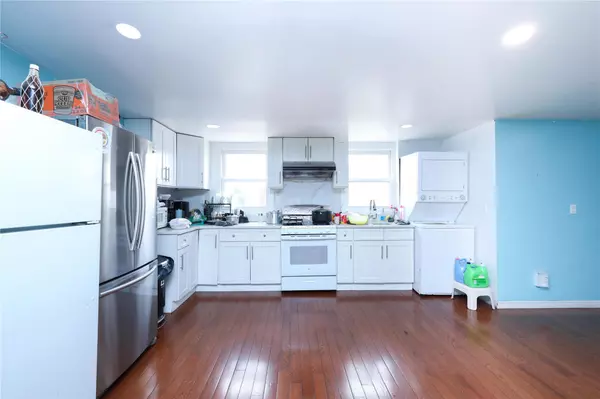 Brooklyn, NY 11207,243 Wyona ST