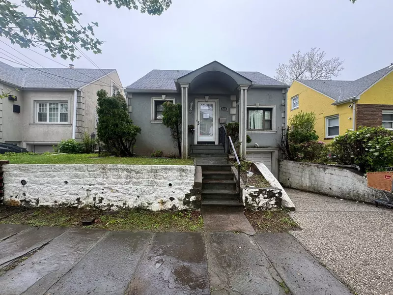 548 S 10th AVE, Mount Vernon, NY 10550