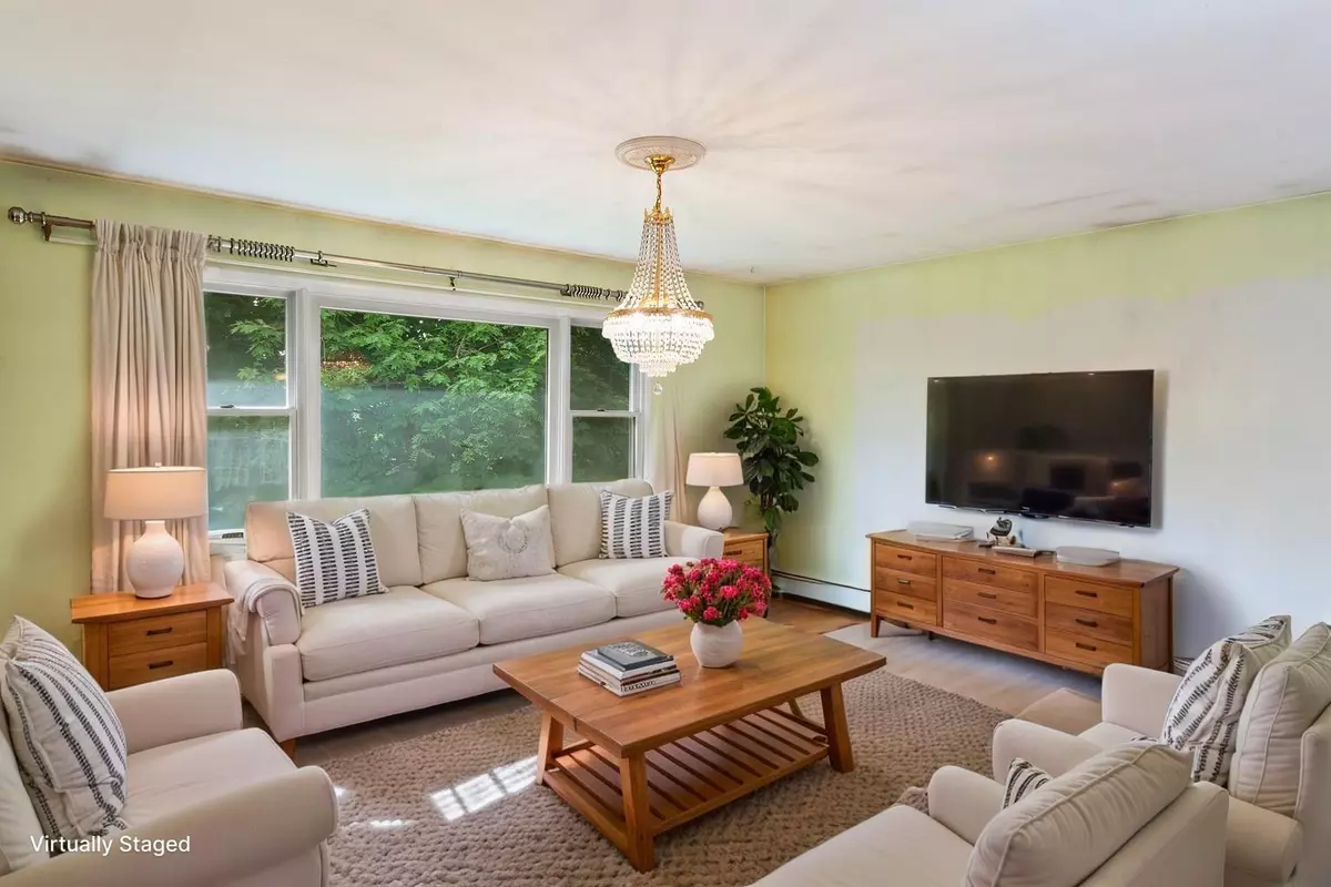 Yorktown Heights, NY 10598,3271 Old Yorktown RD