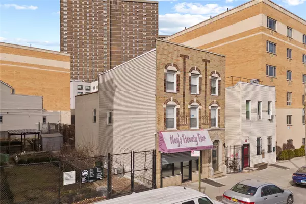 Bronx, NY 10451,811 Courtlandt AVE