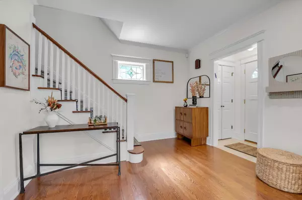 Manhasset, NY 11030,48 Hillcrest AVE