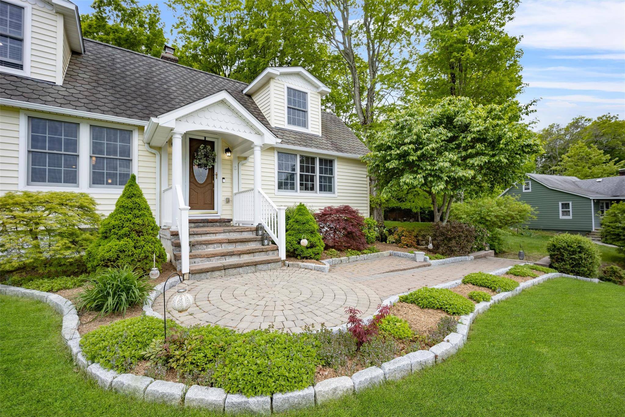 Carmel, NY 10512,12 Leeside RD