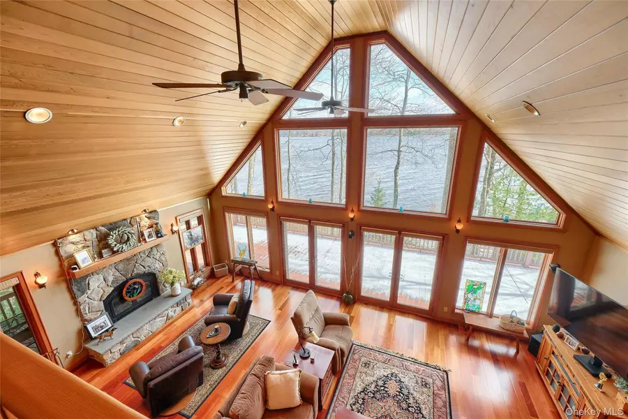 164 S Shore DR, Wurtsboro, NY 12790