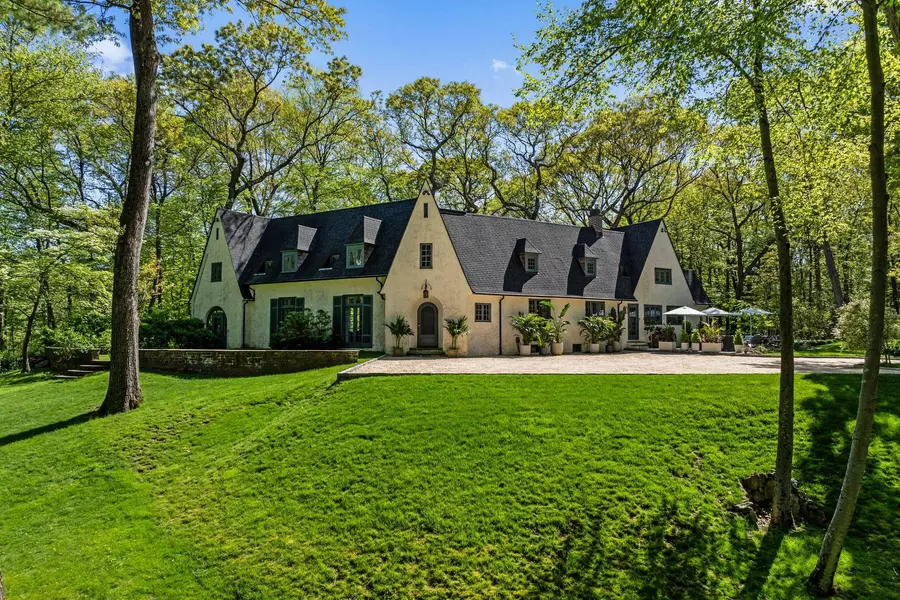 770 Chicken Valley RD, Locust Valley, NY 11560