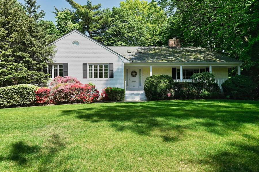 95 Washington AVE, Garden City, NY 11530