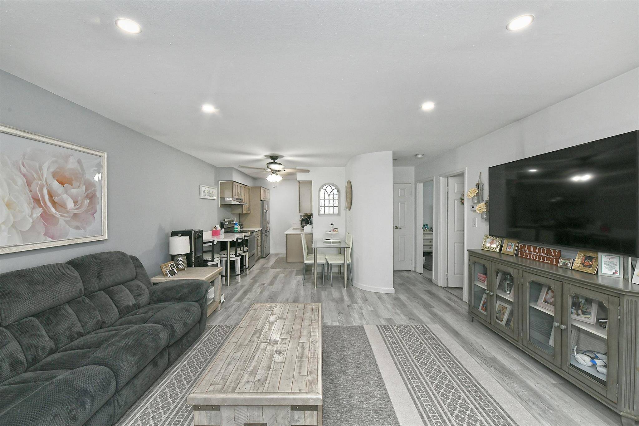 West Babylon, NY 11704,198 Millard AVE #198