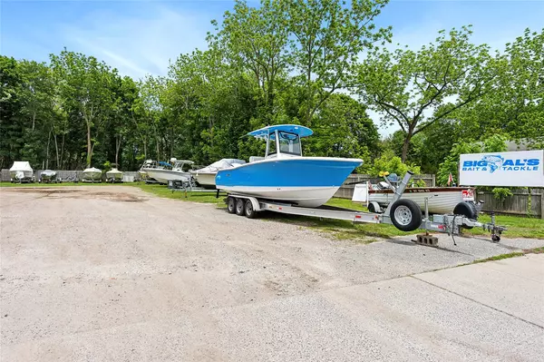 Aquebogue, NY 11901,548 Main RD
