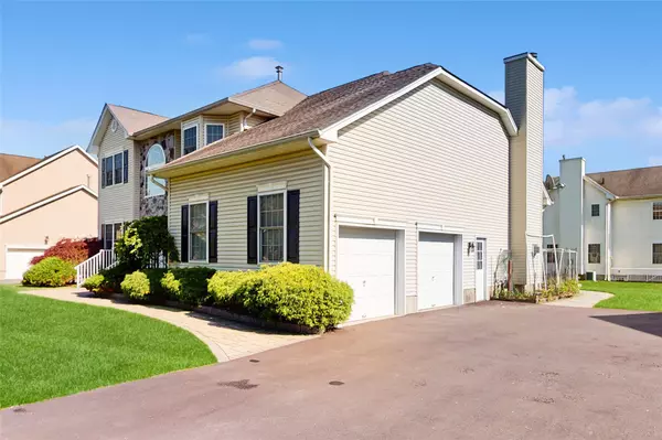 New Windsor, NY 12553,2041 Independence DR