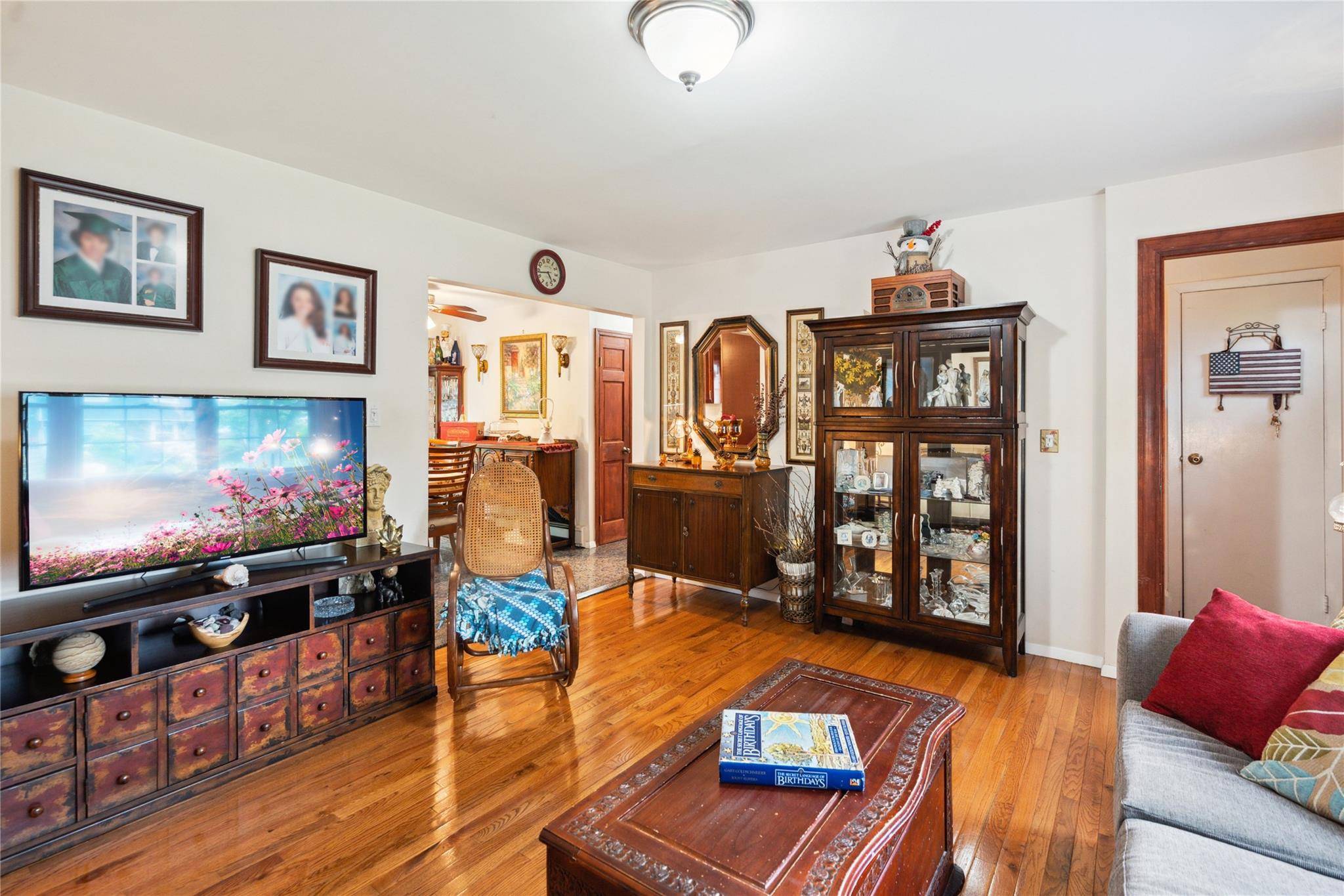 Huntington, NY 11743,7 Grange ST