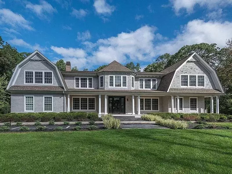 2 Short Path, Nissequogue, NY 11780