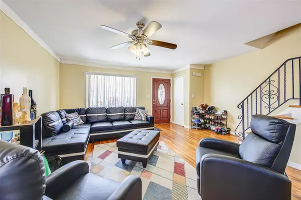 Arverne, NY 11692,627 Beach 65th ST