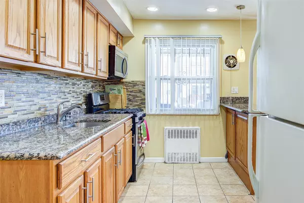 Arverne, NY 11692,627 Beach 65th ST