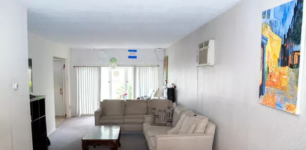 Yonkers, NY 10703,18 South CIR
