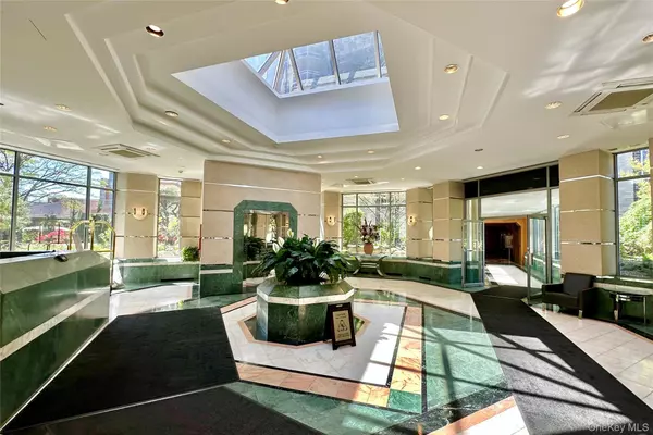 Forest Hills, NY 11375,112-01 Queens Boulevard #19C