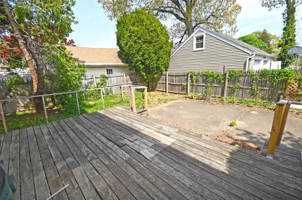 Valley Stream, NY 11580,51 Manor RD