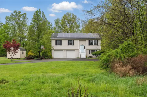 86 Gillespie ST,  Pine Bush,  NY 12566