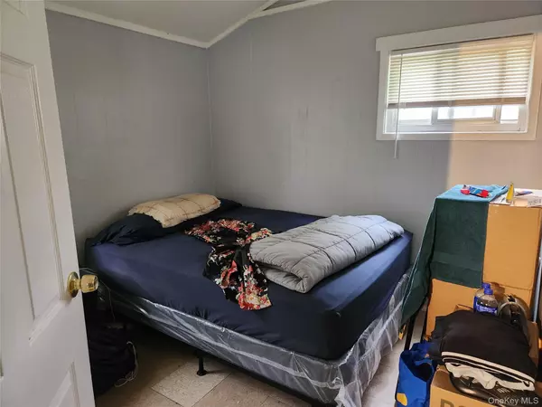 East Patchogue, NY 11772,548 Taylor AVE