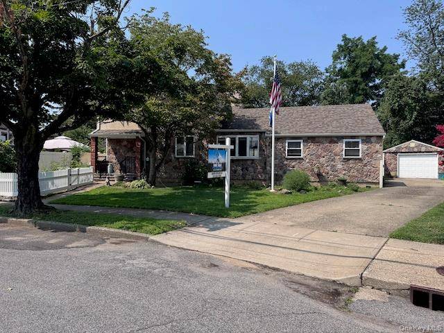 980 Siems CT, North Bellmore, NY 11710