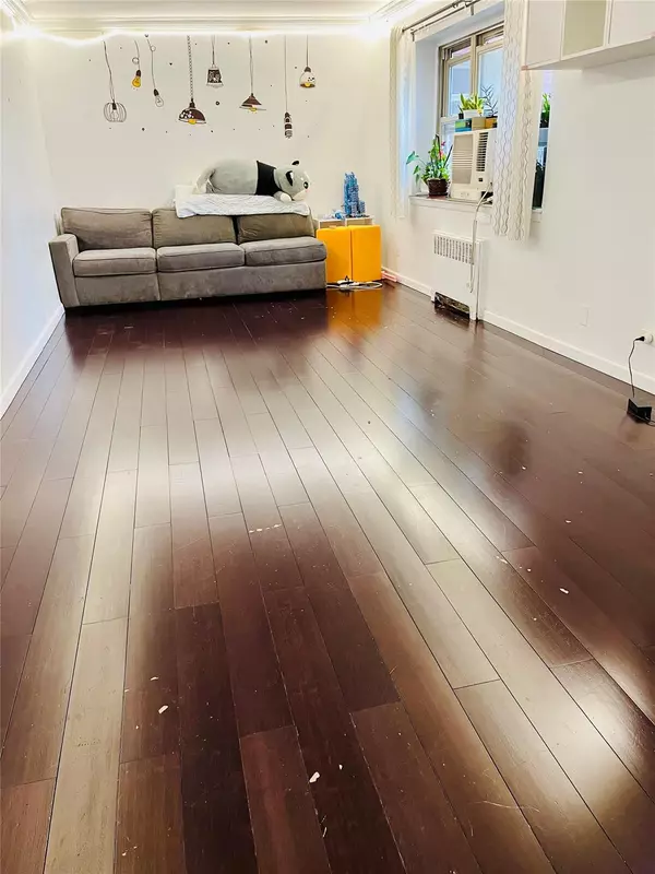 Flushing, NY 11367,144-75 Melbourne AVE #3G