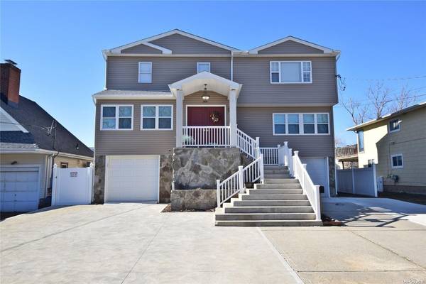 Baldwin, NY 11510,3434 Colony Drive