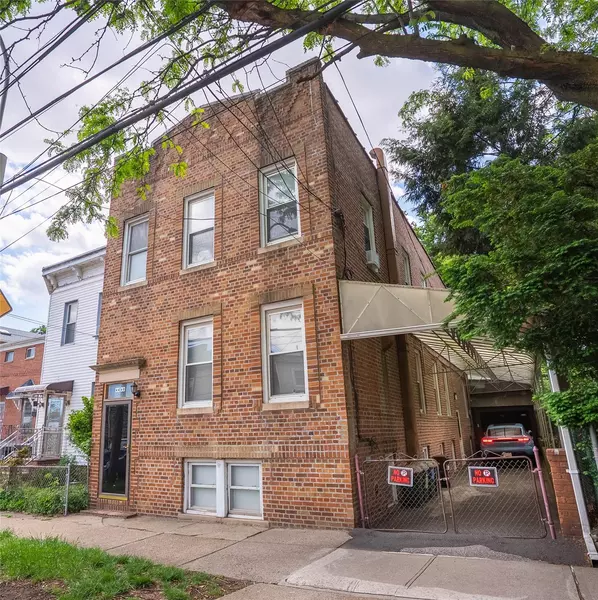 44-48 64th ST, Woodside, NY 11377