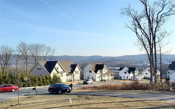 Monroe, NY 10950,27 Catskill High Rail