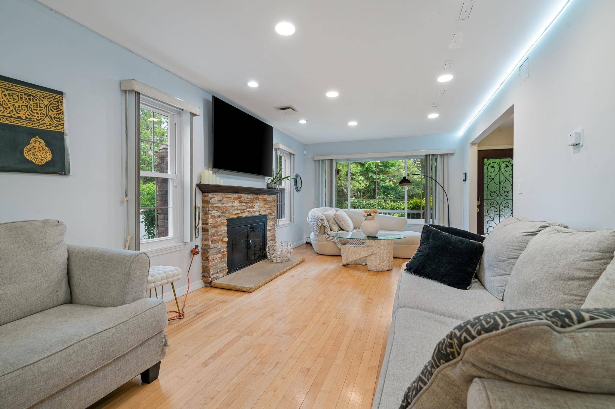 Patchogue, NY 11772,85 Mowbray ST