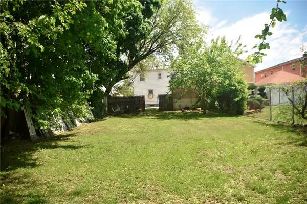 Rosedale, NY 11422,147-38 Huxley ST