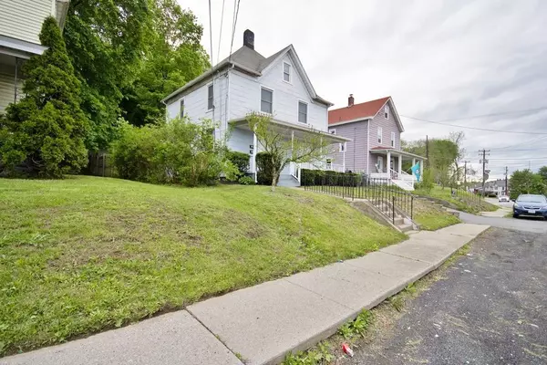 Walden, NY 12586,84 Orange AVE